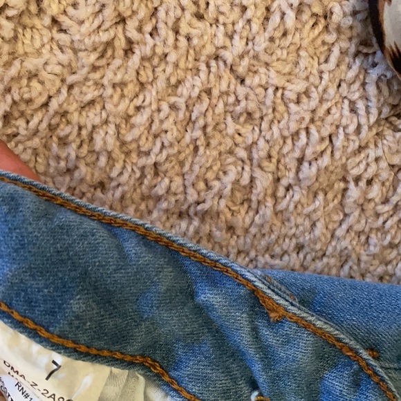 Very stretchy jeans - Picture 2 of 4